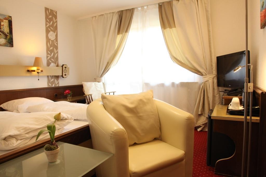 Kurhotel Wuerdinger Hof Bad Füssing 部屋 写真